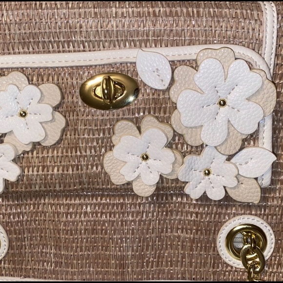 SOLD* Liz Claiborne LC Shoulder Tote Floral Straw bag  •White/Straw•New - Picture 8 of 8
